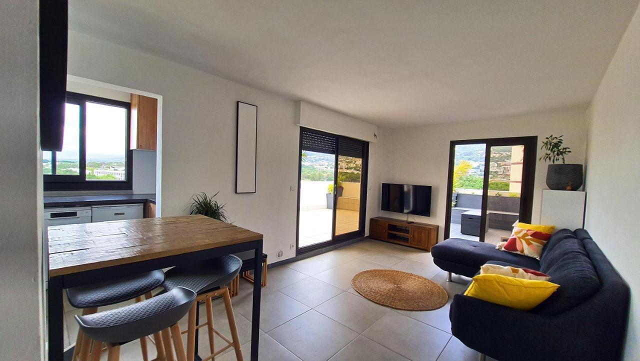 Rooftop - L'Appartement En Haut Saint-Denis Esterno foto