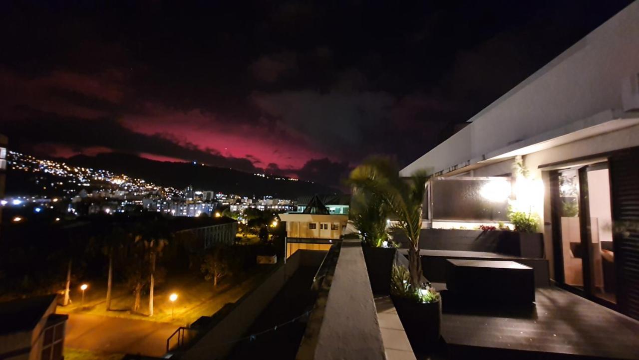Rooftop - L'Appartement En Haut Saint-Denis Esterno foto